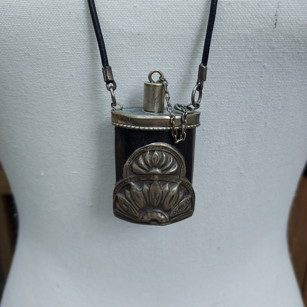 Vintage Silver and Horn Pendant Necklace